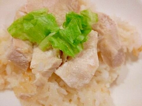 炊飯器で簡単！鶏むね肉のシンガポール風チキンライス